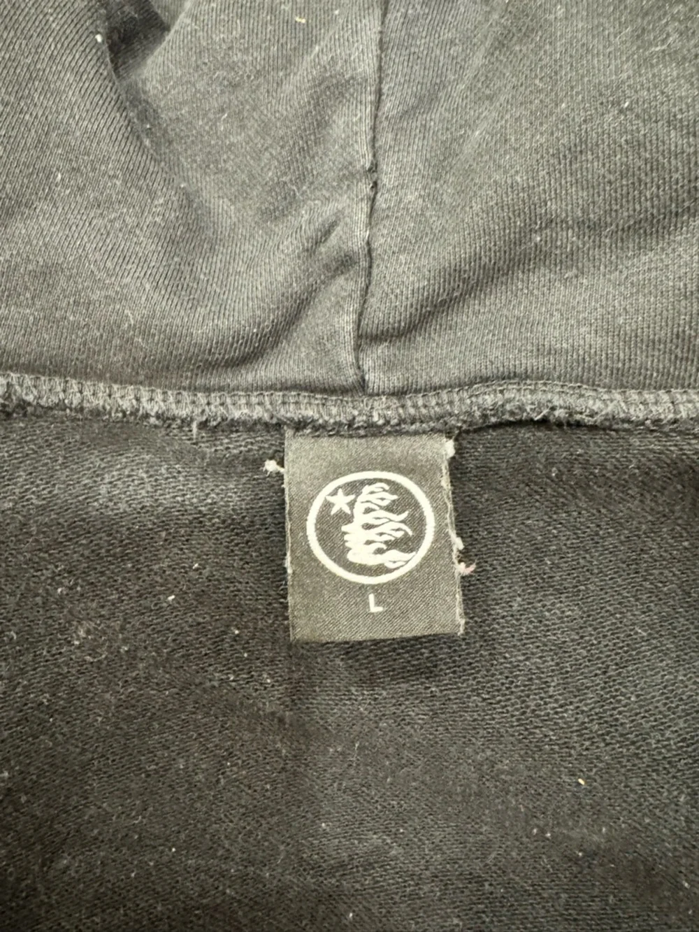 Hellstar Records Tour flame-print hoodie in faded black. - Picture 9 of 9